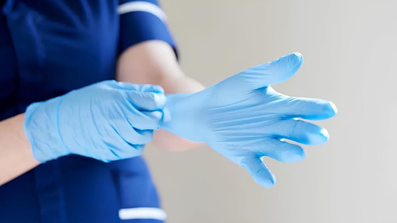 gants vinyle des atouts pour les soins professionnels